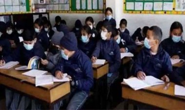 UP में अब 1 सितंबर से प्राइमरी स्कूल भी खुलेंगे:17 महीने बाद स्कूल लौटेंगे बच्चे; 23 अगस्त से छठी से 8वीं तक के स्कूल भी खुलेंगे, 2 शिफ्टों में लगेंगी क्लास