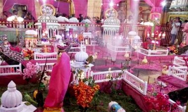 मथुरा द्वारकाधीश मंदिर में आज से भक्तों को मिलेंगे आठों झांकियों के दर्शन, लॉकडाउन हटने के बाद मंदिर प्रशासन का फैसला