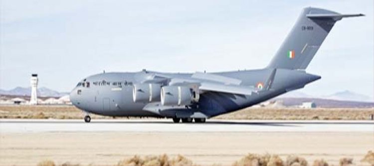Afghanistan Crisis : वायुसेना के C-17 और C-130J विमान भारत लौटे, 500 से ज्यादा भारतीयों को निकाला