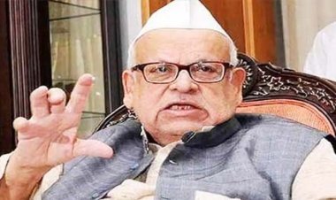 यूपी के पूर्व गवर्नर कुरैशी के खिलाफ राजद्रोह का केस दर्ज, योगी सरकार पर की थी अमर्यादित टिप्पणी