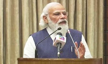 Sansad TV : संसद टीवी का शुभारंभ; पीएम मोदी बोले- लोकतंत्र भारत की “जीवन धारा”, भारतीय संसदीय व्यवस्था में एक और महत्वपूर्ण अध्याय जुड़ा