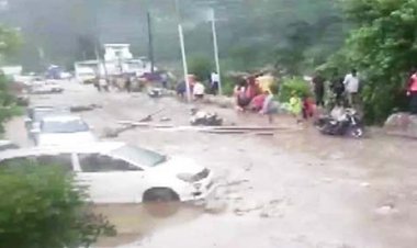 ऋषिकेश-बदरीनाथ हाईवे बंद : चमोली में बादल फटने से बाढ़ की चपेट में आए BRO के मजदूर