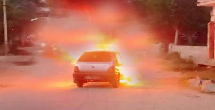 प्रयागराज-अयोध्‍या हाईवे पर भीषण हादसा : पेट्रोल भराने के बाद कार में लगी आग; एक बच्ची समेत नौ महिलायें झुलसी