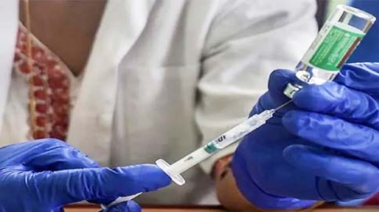 उत्तर प्रदेश में BJP नेता को कोरोना वैक्सीन के लगे 5 डोज, छठा शेड्यूल है, जानिए ये हुआ कैसे