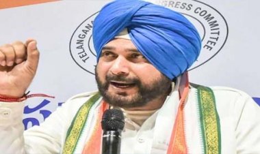 नवजोत सिंह सिद्धू सैकड़ों गाड़ियों का काफिला लेकर पंजाब से लखीमपुर खीरी आ रहे, मोहाली में किसानों ने दिखाए काले झंडे