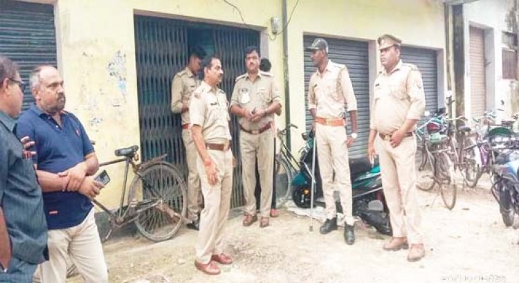 अयोध्या में चोरी-छिपे चल रहा था धर्म परिवर्तन का कार्यक्रम, छापेमारी के बाद हिरासत में 40 लोग