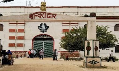 जेल मुख्यालय में बेलगाम अफसरों का कारनामा : रिटायरमेंट से सात दिन पहले हुआ करोड़ो का खेल, प्रयागराज में निर्माणाधीन जेल के लिए खरीद लिया 4.5 करोड़ रुपये का सामान