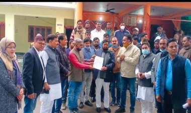 बेसिक शिक्षा परिषद के शिक्षकों को कैशलेस सुविधा दिए जाने हेतु  शहरी कार्य राज्य मंत्री कौशल किशोर ने मुख्यमंत्री उत्तरप्रदेश को लिखा पत्र