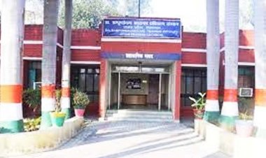 बांदा जेल के लिए इनकार, अलीगढ़ जाने को तैयार : चहेते जेल अधीक्षक को अलीगढ़ जेल भेजने की कवायद,जेल मुख्यालय ने अलीगढ़ व बांदा जेल में तैनाती के लिए भेजा प्रस्ताव