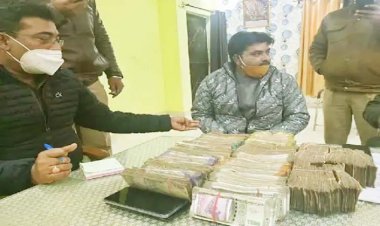 लखनऊ : वाहन चेकिंग के दौरान कार में सभासद से 6.30 लाख और ठेकेदार से 11.50 लाख बरामद, पुलिस ने चुनाव अचार संहिता के चलते किया सीज