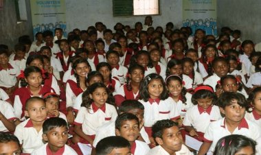 School Reopen in UP : कल से खुल रहे हैं कक्षा नौ से ऊपर के शिक्षण संस्थान, आदेश जारी
