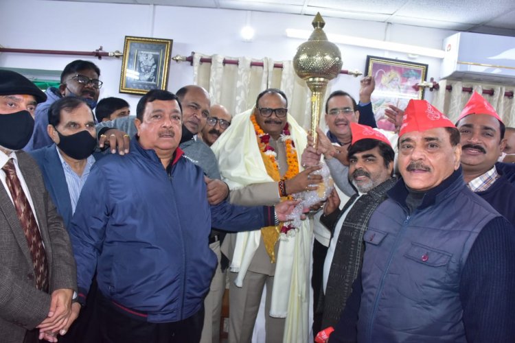 सरोजनीनगर विधानसभा क्षेत्र में रोचक हुआ मुकाबला : भाजपा की रूठे दावेदारों को मनाकर जंग जीतने की तैयारी, कांग्रेस व बसपा बिगाड़ सकती दलों का गणित