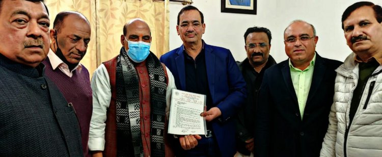 प्रमुखता से होगा व्यापारियों की समस्याओं के समाधान : राजनाथ