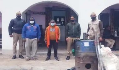 अयोध्या में आबकारी विभाग  ने 31 लाख कीमत की शराब बरामद, 44 लोग गिरफ्तार, 190 के खिलाफ मुकदमा दर्ज
