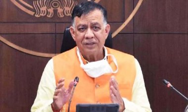 सतीश महाना बने विधानसभा स्पीकर : योगी ने दी बधाई:बोले- सत्तापक्ष और विपक्ष लोकतंत्र के दो पहिए, नकारात्मकता से प्रगति मुमकिन नहीं होती
