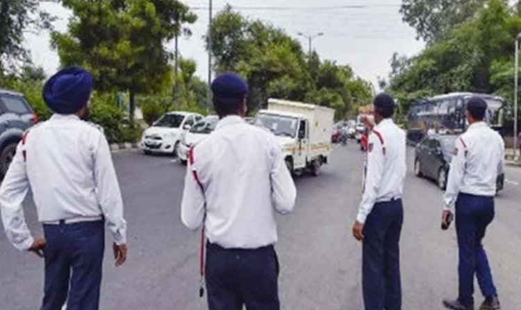गौतम बुद्ध नगर में ट्रैफिक पुलिस हुई सख्त : नियम तोड़ने वालों के खिलाफ एक दिन में जारी किए 3600 से ज्यादा ई-चालान