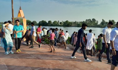 गोमती के गऊ घाट स्वच्छता एवं हरिशंकरी रोपण कार्यक्रम संपन्न : लोक भारती समेत अनेक संगठनों की रही सहभागिता