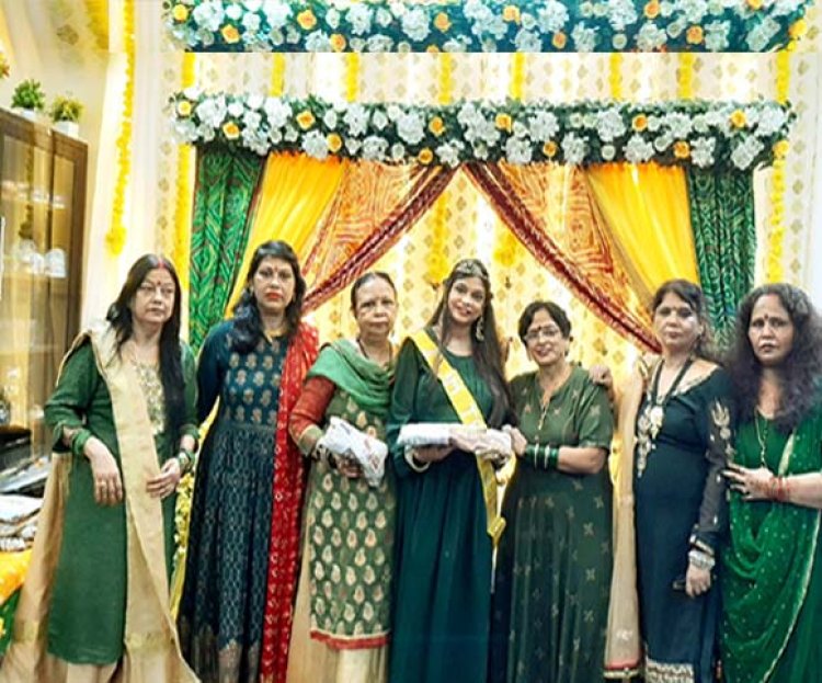 इण्डियन हेल्पलाइन की प्रबंध सम्पादिका “सुनीता दोहरे” के निवास स्थान पर हरियाली तीज के उपलक्ष्य में सावन तीज उत्सव का हुआ आयोजन