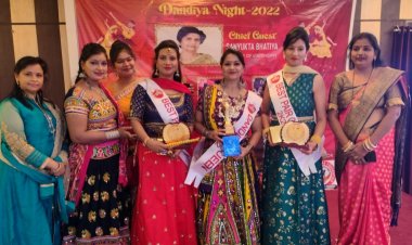 आशियाना में पूजा बनी डांडिया नाइट 2022 क्वीन :  डांडिया गीतों पर देर रात तक थिरके बच्चे और महिलाएं