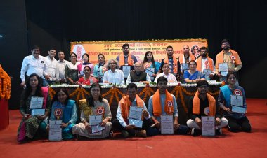 उत्तर प्रदेश हिन्दी संस्थान द्वारा हरिवंशराय बच्चन, गजानन माधव मुक्तिबोध व गौरापंत शिवानी स्मृति समारोह का आयोजन एवं पुरस्कार वितरण