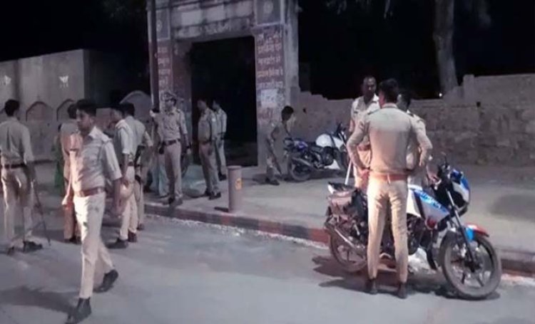 मथुरा के गोवर्धन में महाराणा प्रताप की शोभायात्रा के दौरान बवाल, उपद्रवियों ने पुलिस पर किया हमला; एक दरोगा सहित 2 पुलिसकर्मी घायल