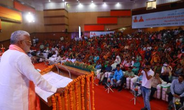 प्रदेश में जल जांच करने वाली ग्रामीण महिलाओं को प्रोत्साहन राशि की वितरण प्रक्रिया अनवरत रहेगी जारी