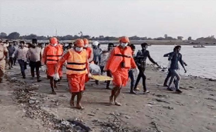गोरखपुर में राप्ती नदी में नहाने गए आठ वर्षीय बच्चे की डूबने से मौत, बचाने गए दो युवक भी नदी में लापता