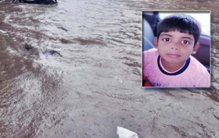 सात साल के बच्चे को पानी में धक्का देकर गिराया, सोशल मीडिया पर वीडियो वायरल