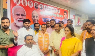 प्रधानमंत्री नरेंद्र मोदी के 73वें जन्मदिन के अवसर पर  युवा मोर्चा द्वारा  के०जी०एम०यू० ब्लड बैंक में रक्तदान शिविर का हुआ आयोजन