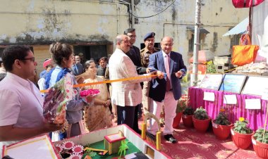 खूब पसंद की गई कैदियों की हस्त निर्मित वस्तुएं