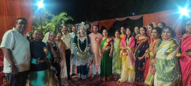 आशियाना सेक्टर एम झंडा पार्क में धूमधाम से हुआ होली मिलन