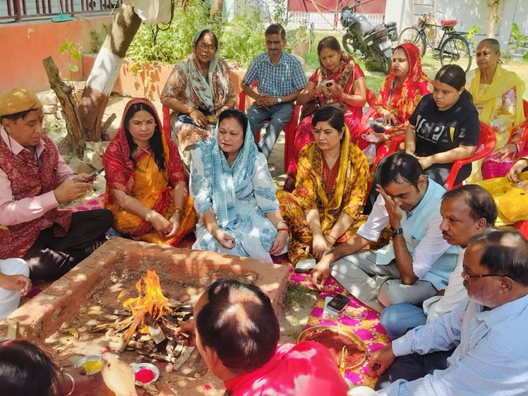 आशियाना के जगदम्बेश्वर मंदिर परिसर में हुई अखंड रामायण