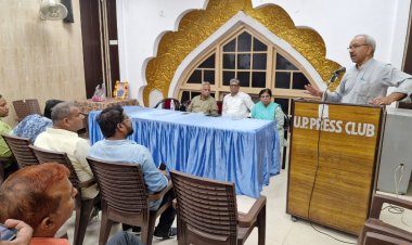 यूपी प्रेस क्लब में पारस अमरोही को दी गई श्रृद्धांजलि