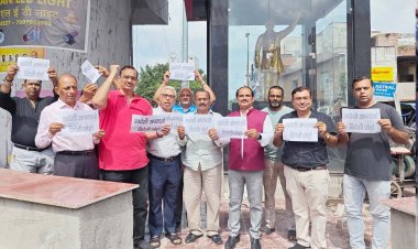व्यापारियों ने बुलंद की आवाज विदेशी छोड़ो, स्वदेशी अपनाओ
