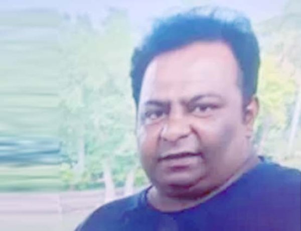 कानपुर : 40 वर्षीय लोहा कारोबारी अर्पित जैन ने व्यापार में घाटे से परेशान होकर अपने घर की चौथी मंजिल से कूदकर की आत्महत्या